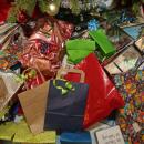 Faut-il recycler le papier cadeau ? Petit guide du tri des déchets de fêtes !